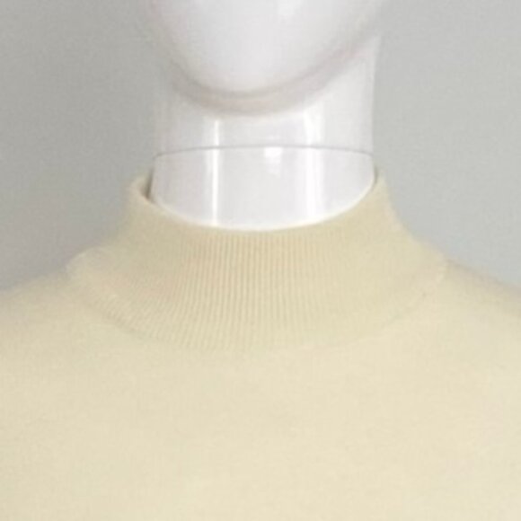 100% wool Windsor House mock neck sweater - Picture 5 of 7